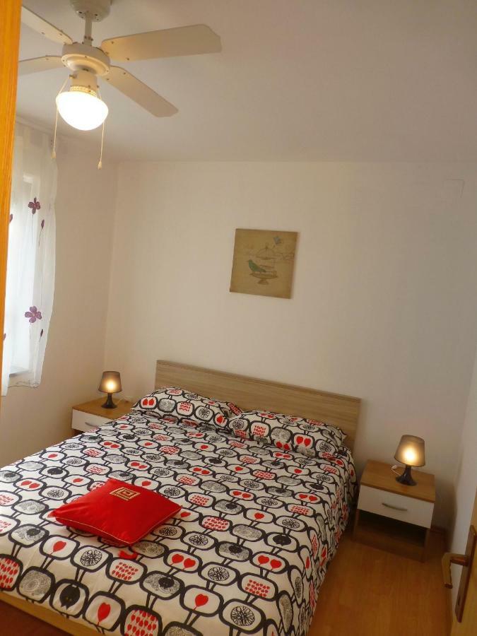 Apartments Kvesic Šilo Buitenkant foto