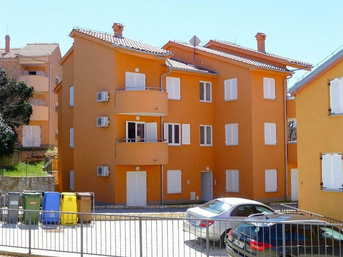 Apartments Kvesic Šilo Buitenkant foto